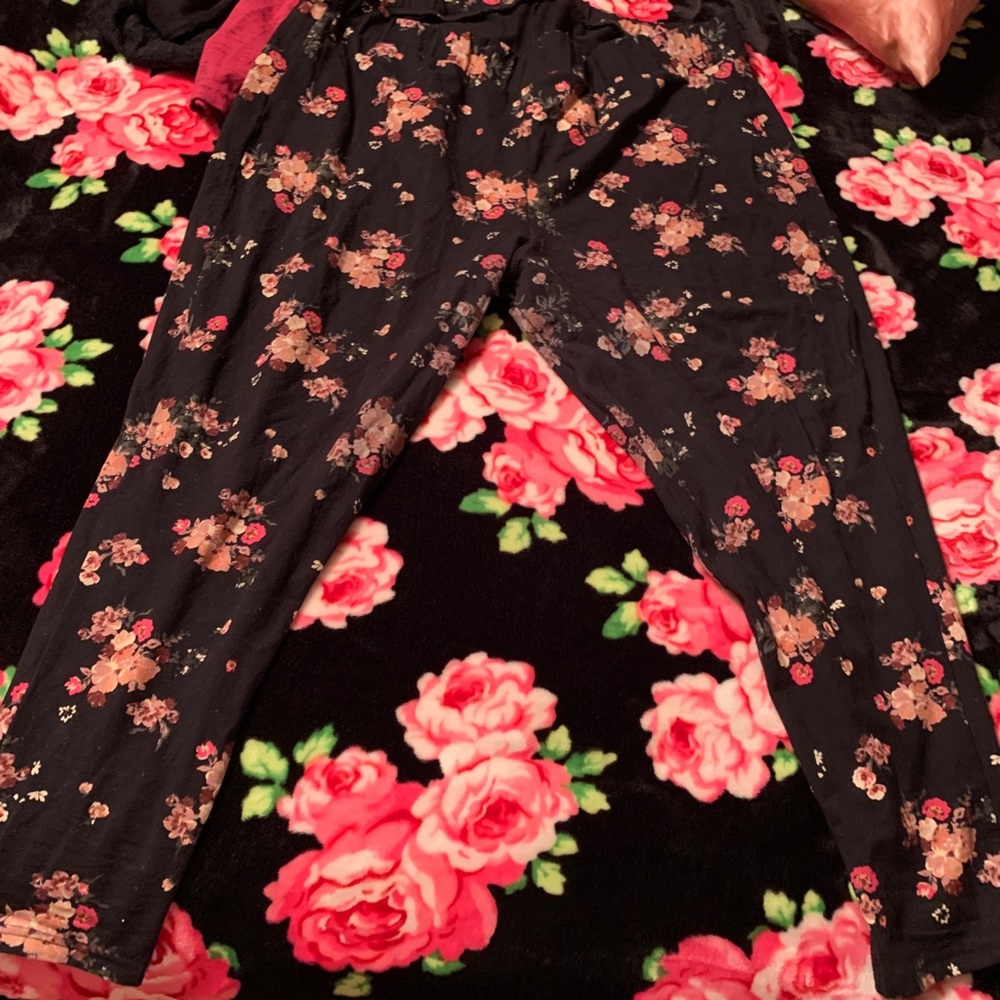 Torrid floral leggings size 4